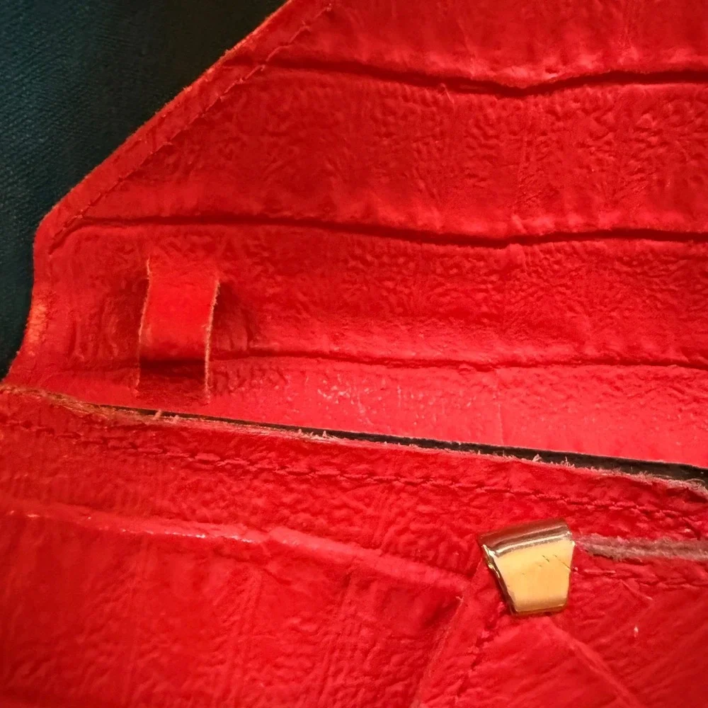 Vintage Valentino Red Embossed Leather Envelope‎ Clutch Laptop Sleeve 14